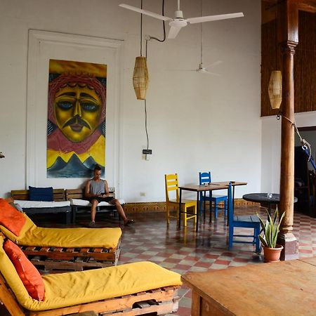Casa Gallo Pinto Гранада Экстерьер фото
